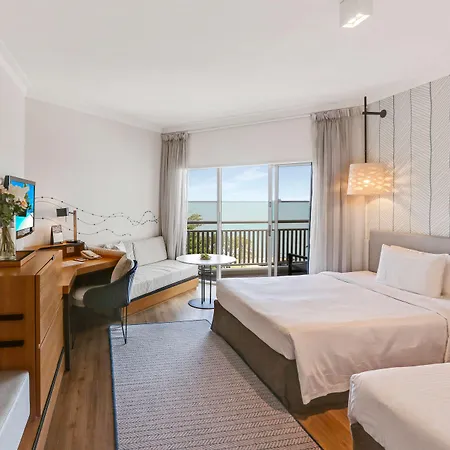 Shangri-La The Marina, Cairns Exterior photo Deluxe Room